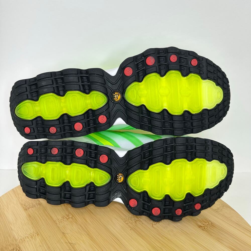 Nike Air Max Dn8 Sneaker Running Shoes Volt Green Black HF5509 Mens 7 Womens 8.5 - Picture 6 of 6
